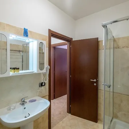 La Casa Di Lally